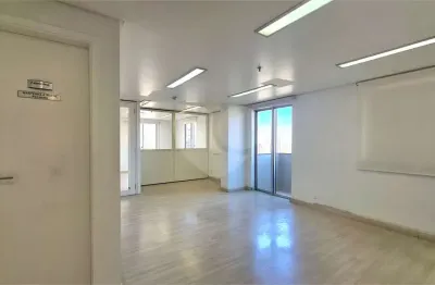 Sala comercial com varanda em andar alto e vista livre 2 vagas