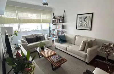 Apartamento nos jardins com 3 domritorios, sendo 1 suite e 1 vaga