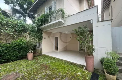 Casa em condomínio fechado com 3 quartos à venda na Rua Francisco José Rodrigues Neto, --, Morumbi, São Paulo
