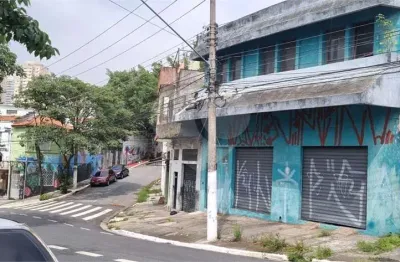 Imóvel comercial em excelente localização, para reforma e com valor abaixo de mercado,