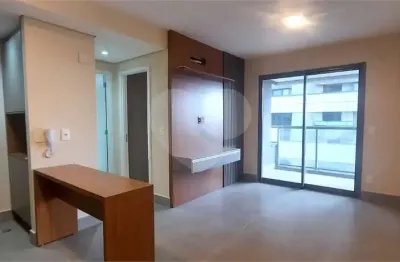 Moema 1 dormitório, varanda, vista para o ibirapuera, pronto para morar!!!