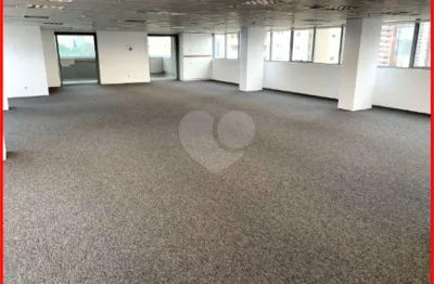Casa comercial para alugar na Rua Luiz Seráphico Júnior, --, Chácara Santo Antônio, São Paulo