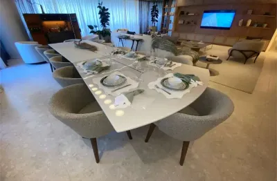 Apartamento com 4 suítes e 4 vagas a venda em moema pássaros