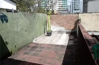 Sobrado à venda com 160m², 2 quartos, 3 banheiros e 1 vaga