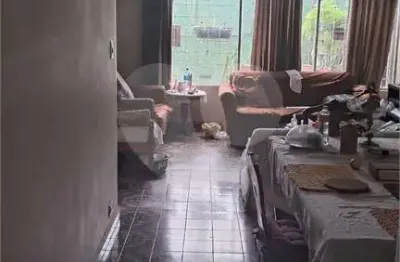 Sobrado a venda com 04 quartos, 03 suítes, 03 garagens e 200m² no brooklin