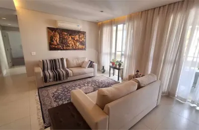 Apartamento com 3 quartos à venda na Avenida Iraí, --, Moema, São Paulo