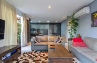 Casa com 3 quartos à venda na Rua Camilo, --, Vila Romana, São Paulo