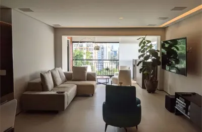 Apartamento de 106 m² no campo belo com 2 suítes, varanda, lavabo e 2 vagas de garagem.