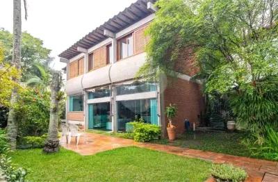 Casa com 4 quartos no pacaembú , icone da arquiitetura moderna