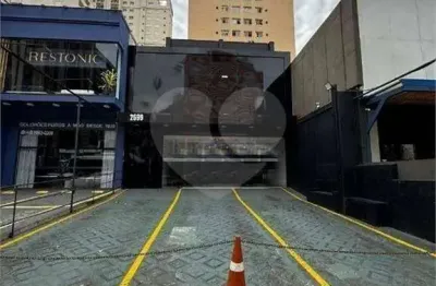 Casa comercial para alugar na Avenida Ibirapuera, --, Moema, São Paulo