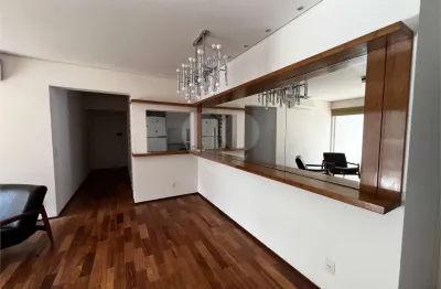 Locação 3 suítes, 3 vagas miolo do itaim  com varanda piscina e academia