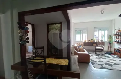 Apartamento 103m² na bela vista, 2 suítes, sala 2 ambientes.