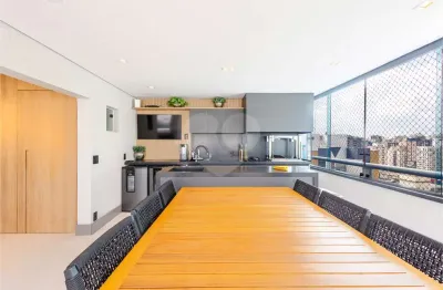 Cobertura duplex totalmente mobiliada e reformada para venda, localizado no bairro moema.