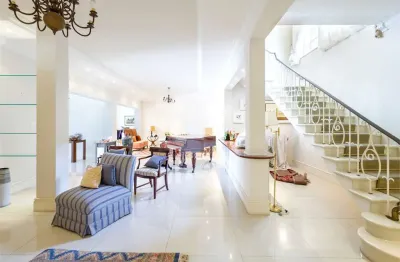 Casa com 4 quartos para alugar na Rua Doutor Manoel Maria Tourinho, --, Pacaembu, São Paulo