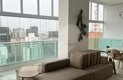 Apartamento com vista espetacular a venda no çiragan home. reformado com excelência. condomínio fantástico.