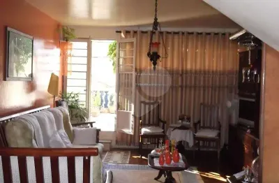 Casa com 3 quartos à venda na Rua Doutor Octacílio Câmara Silveira, --, Saúde, São Paulo