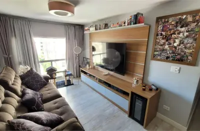 Apartamento em pinheiros 103m², todo reformado 1 vaga de garagem.