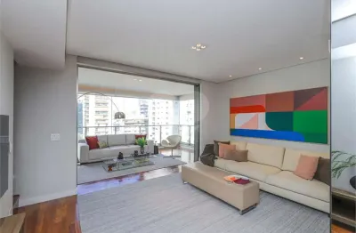 Duplex, 3 suítes, 215m², itaim bibi, 4 vagas, condomínio com lazer completo.