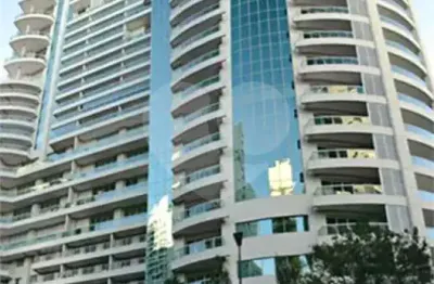 Apartamento completamente mobiliado. gastronomia, cultura e lazer no condomínio çiragan. locado até janeiro/26.