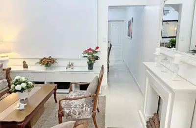 Sobrado de 160m² na vila mariana, 4 quartos, com 3 suítes, 2 vagas e quintal gourmet.