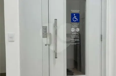 Excelente imóvel comercial de 845 m² no coração de moema