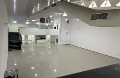 Casa comercial para alugar na Avenida Divino Salvador, --, Moema, São Paulo