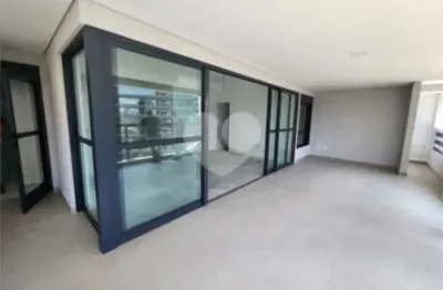 Chácara sto antônio , alto padrão , 3 suítes, 3 vagas , lazer completo