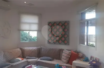 Apartamento com 4 quartos à venda na Rua Gaivota, --, Moema, São Paulo