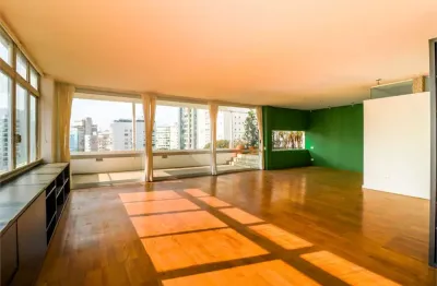 Cobertura à venda de 280 m² em higienópolis com 2 suites e 1 vaga.