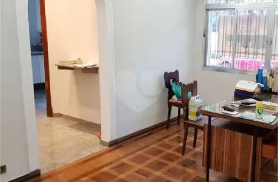 Excelente sobrado na vila mariana, ótima localização com valor agregado. não perca esta oportunidade.