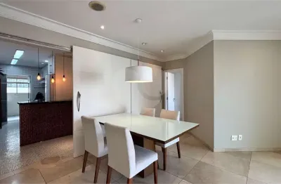 Apartamento em andar alto em moema pássaros com 2 dormitórios + home e 2 vagas de garagem - todo reformado.