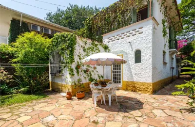 Sobrado á venda no jardim europa - são paulo sp - 4 dormitórios, 5 vagas, quintal com jardim, 360 m2 terreno, próximo ao shopping iguatemi!