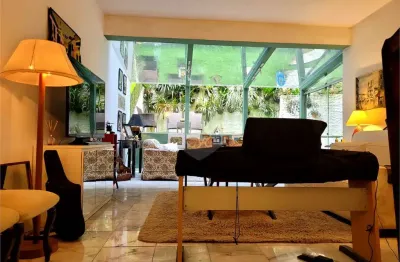 Garden com 270 metros úteis em empreendimento vintage próximo ao colégio dante