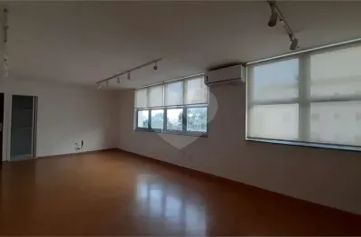 Oportunidade única!!! conjunto comercial a venda, 2 vagas para investimento garantido.