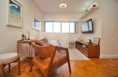 Apto mobiliado no paraiso, próx. à paulista e beneficêcia portuguesa, reformado, 2 dorm.(1 ste), 1 vaga, ar cond., andar alto