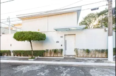 Sobrado comercial/residencial 4dormitórios 1 suíte e 4 vagas
