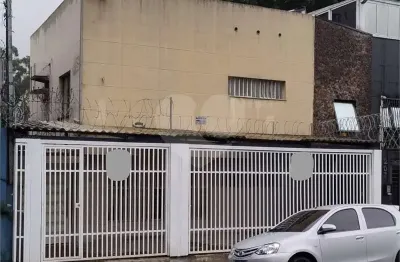 Sobrado comercial no campo belo, com 6 salas, em região super valorizada. venha conhecer.