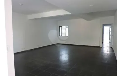 Sobrado comercial com 350m² 10 salas e 4 banheiros na vila mariana - locação. oportunidade para seu negócio