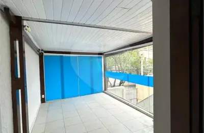 Casa com 3 quartos à venda na Saúde, São Paulo 