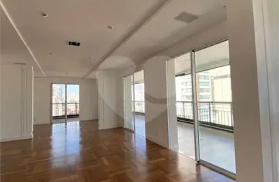 Apartamento com 4 quartos para alugar na Rua Periquito, --, Moema, São Paulo