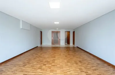 Apartamento com 3 quartos à venda na Rua Haddock Lobo, --, Jardim América, São Paulo