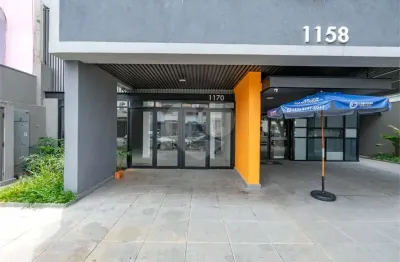 Loja de rua para venda na rua fradique coutinho com 200m²