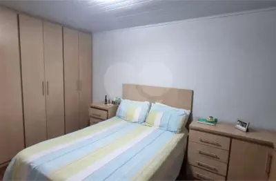 Venda de sobrado com 4 casas + loja na vila da saúde – excelente oportunidade para investidores! 344 úteis