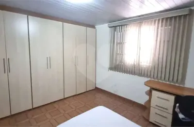 Venda de sobrado com 4 casas + loja na vila da saúde – excelente oportunidade para investidores! 344 úteis