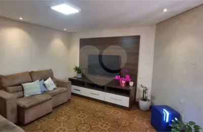 Venda de sobrado com 4 casas + loja na vila da saúde – excelente oportunidade para investidores! 344 úteis