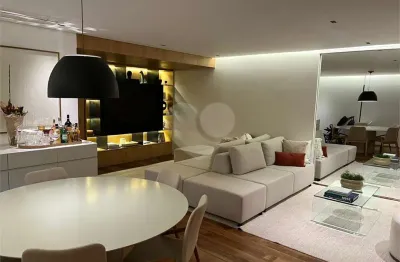 Apartamento com 2 quartos à venda na Rua Lisboa, --, Pinheiros, São Paulo