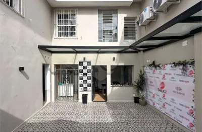 Sobrado comercial em pinheiros á venda - 4 salas, salão comercial, 3 vagas, 210 m2 útil, reformado.