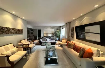 Apartamento com 3 quartos à venda na Rua Tatuí, --, Jardim América, São Paulo