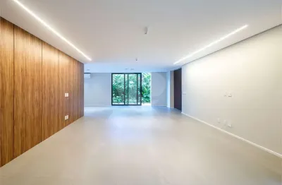 Casa mobiliada à venda no jardim paulista – 450m² – 4 suítes – 3 vagas – ampla, sofisticada e pet friendly