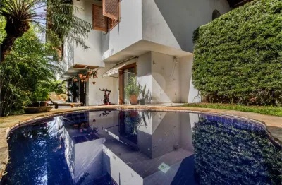 Oportunidade no morumbi! excelente casa a venda, super espaçosa, iluminada e ventilada!